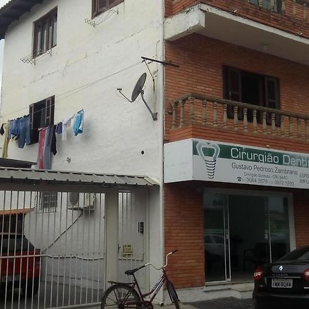 Апартаменты Apartamento Lagoa Do Violao Торрис Экстерьер фото